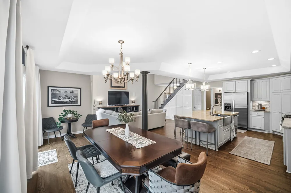 1077 Mission Hills Court Chesterton, IN 46304