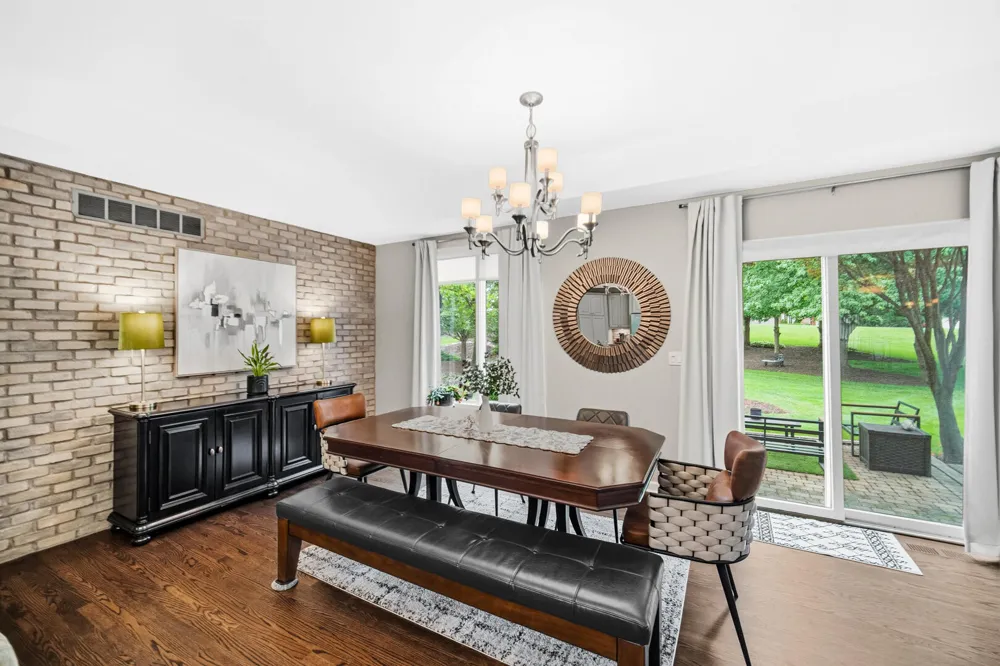 1077 Mission Hills Court Chesterton, IN 46304