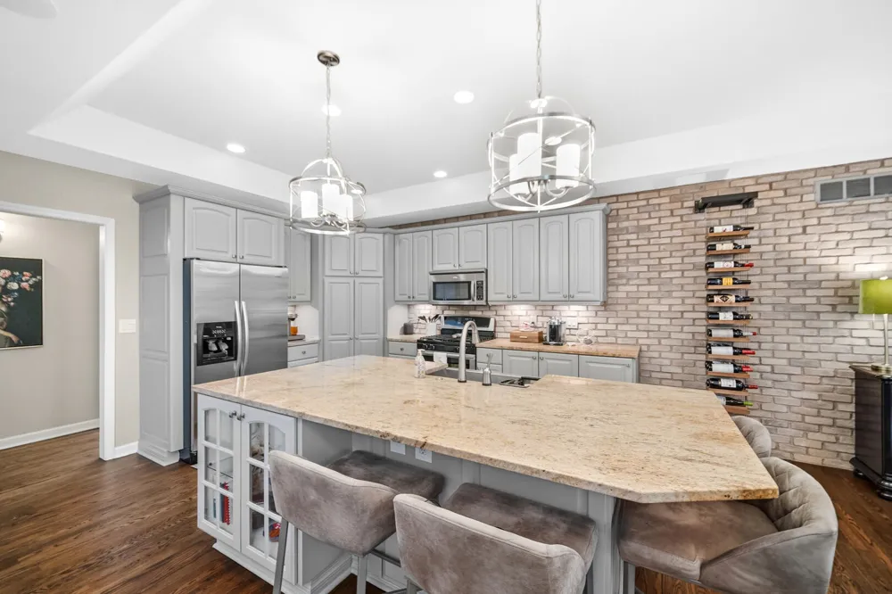 1077 Mission Hills Court Chesterton, IN 46304