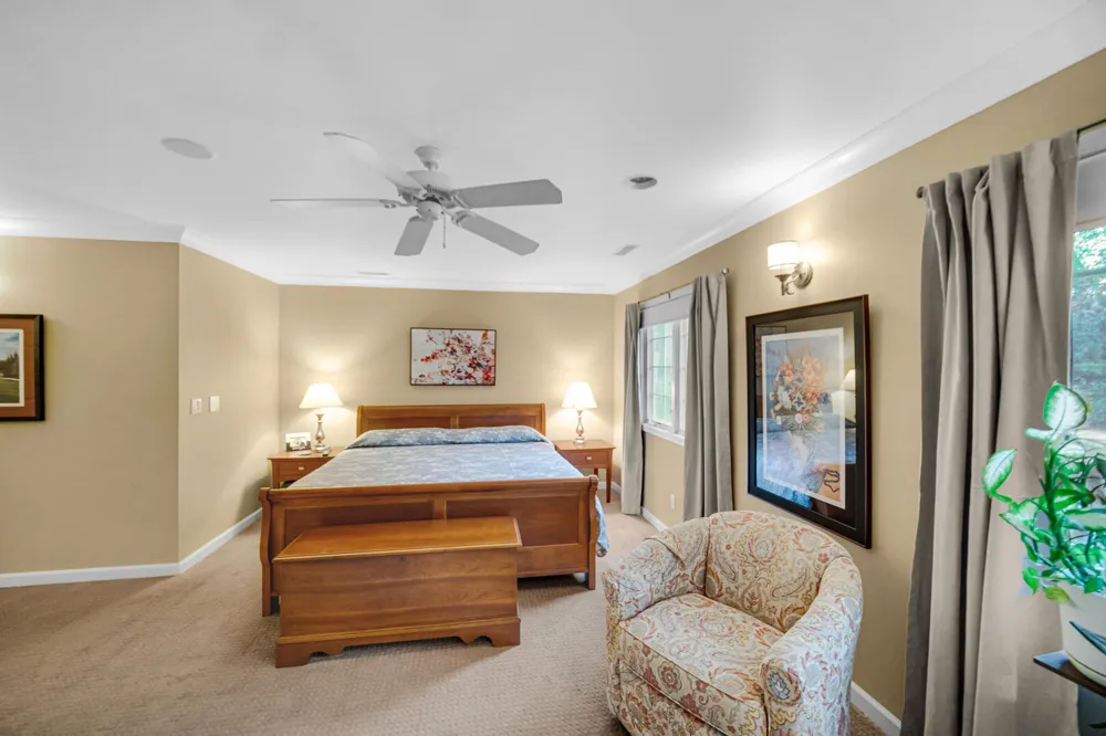 1077 Mission Hills Court Chesterton, IN 46304