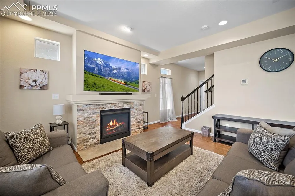 8345 Longleaf Lane Colorado Springs, CO 80927