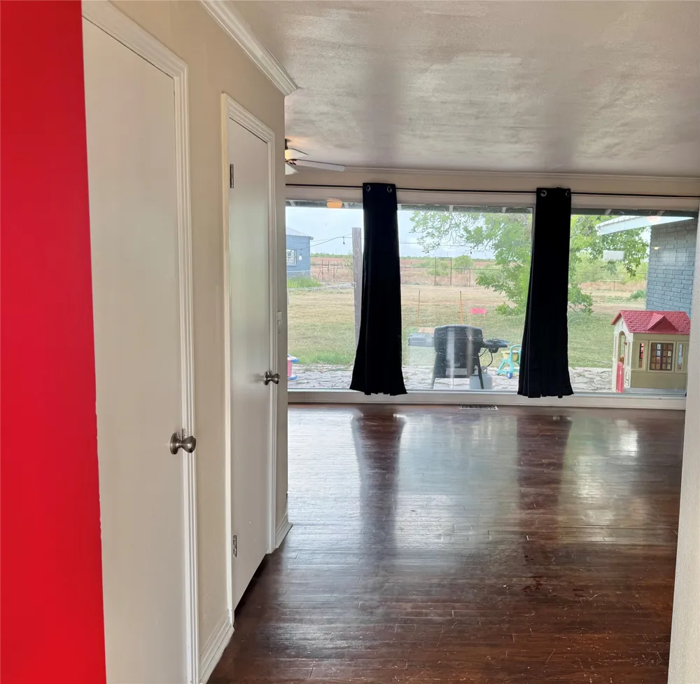 1807 Crowell Highway Quanah, TX 79252