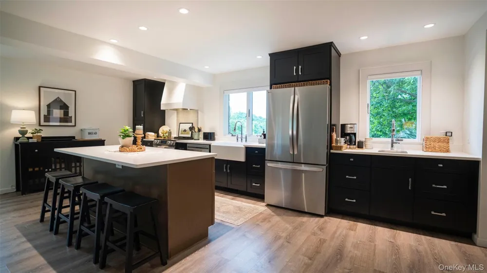 334 Lake Drive Rhinebeck, NY 12572