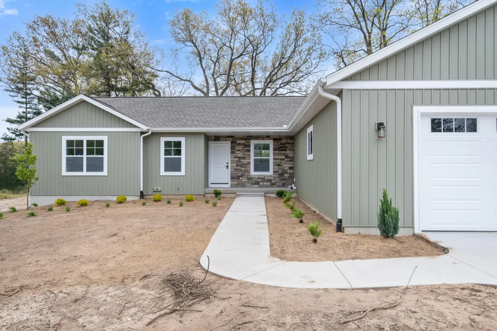 12165 Pine Meadows Drive Wayland, MI 49348