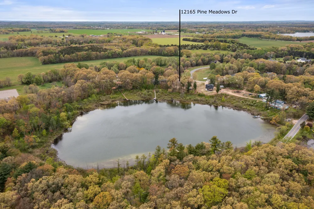 12165 Pine Meadows Drive Wayland, MI 49348