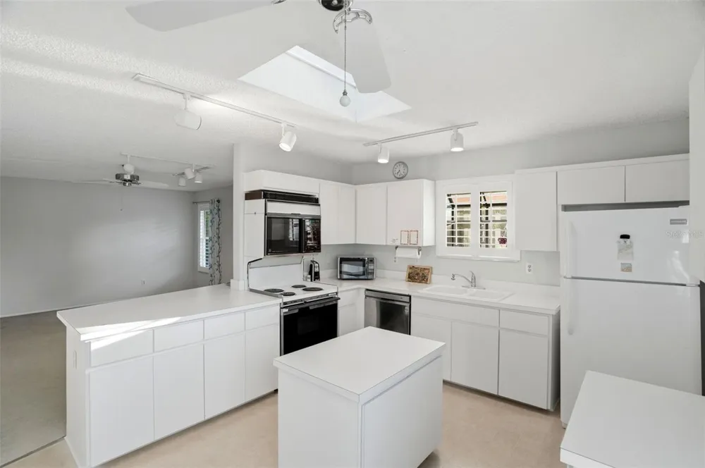 110 GEORGIA AVE. AVENUE Crystal Beach, FL 34681