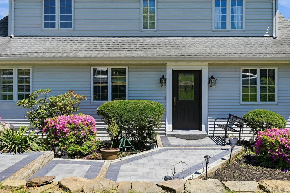 19 Hillside Avenue Northport, NY 11768