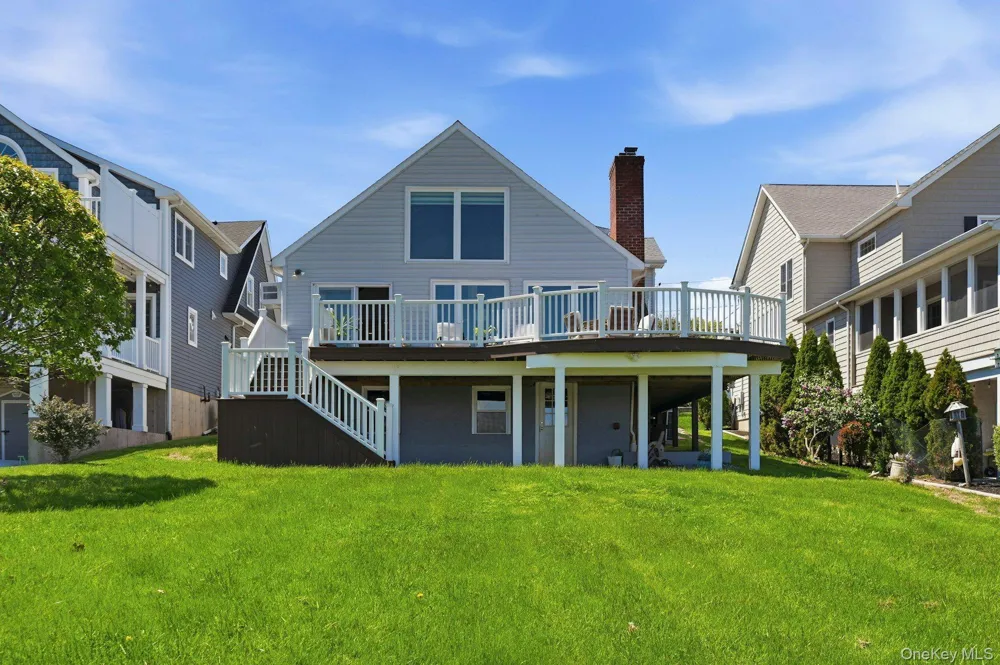 19 Hillside Avenue Northport, NY 11768