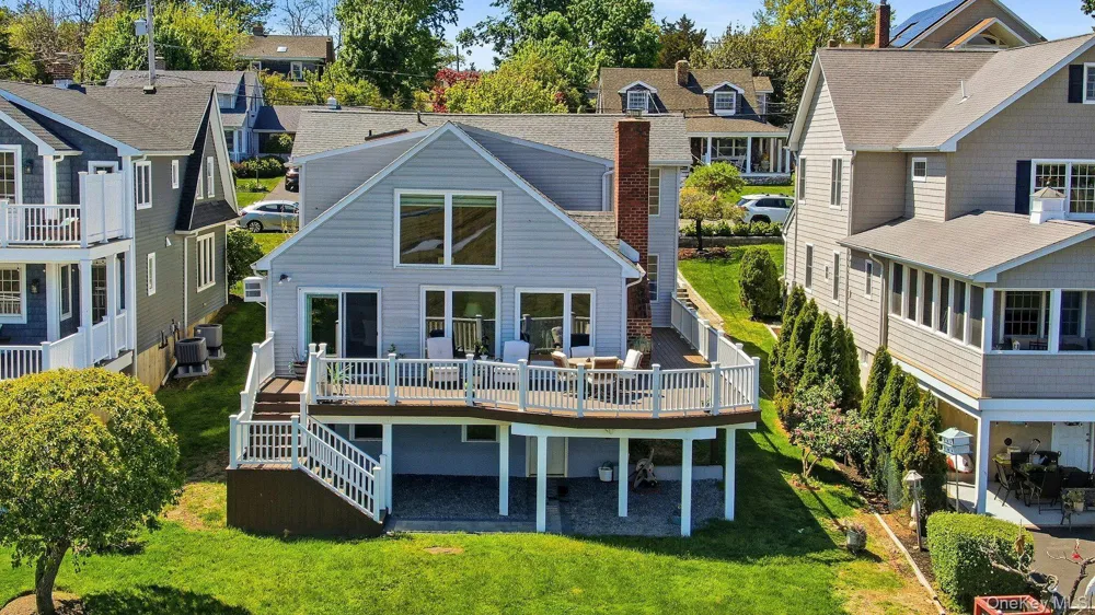 19 Hillside Avenue Northport, NY 11768