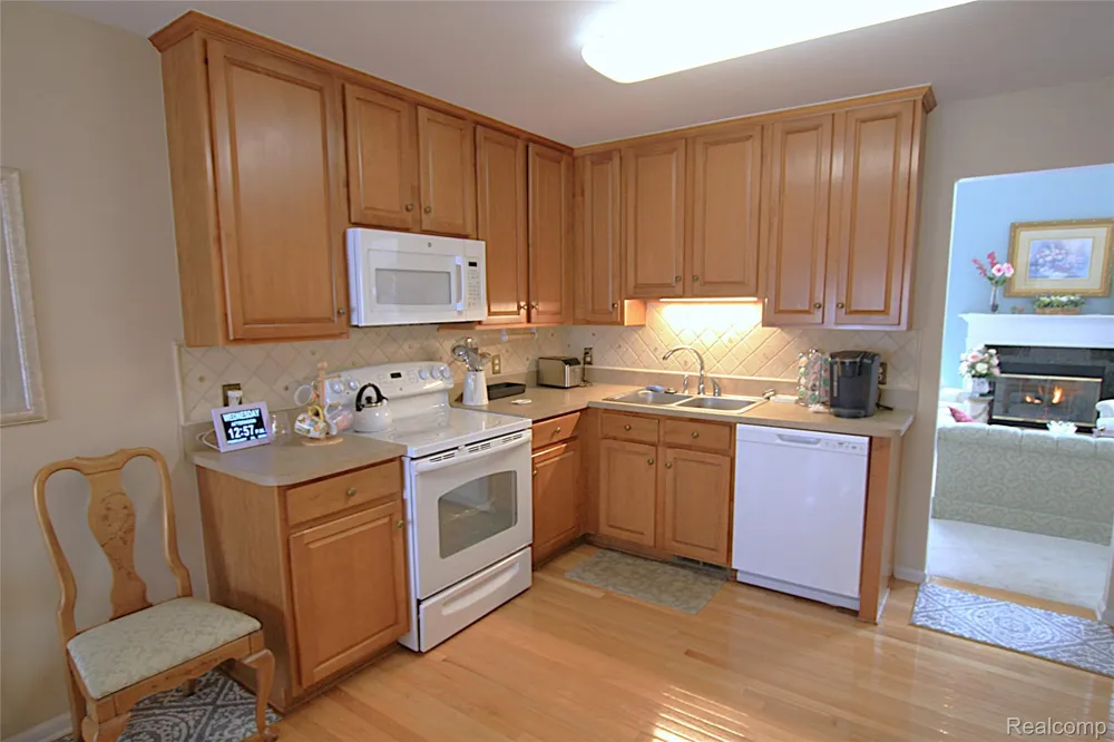 5942 Augusta Lane Holly Township, MI 48439