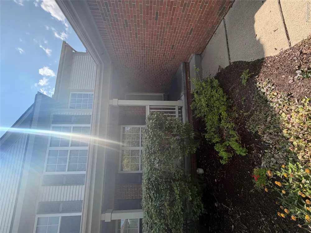5942 Augusta Lane Holly Township, MI 48439