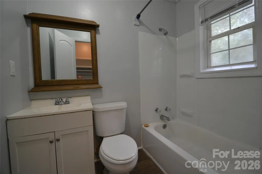 1009 Plymouth Street #A Gastonia, NC 28054