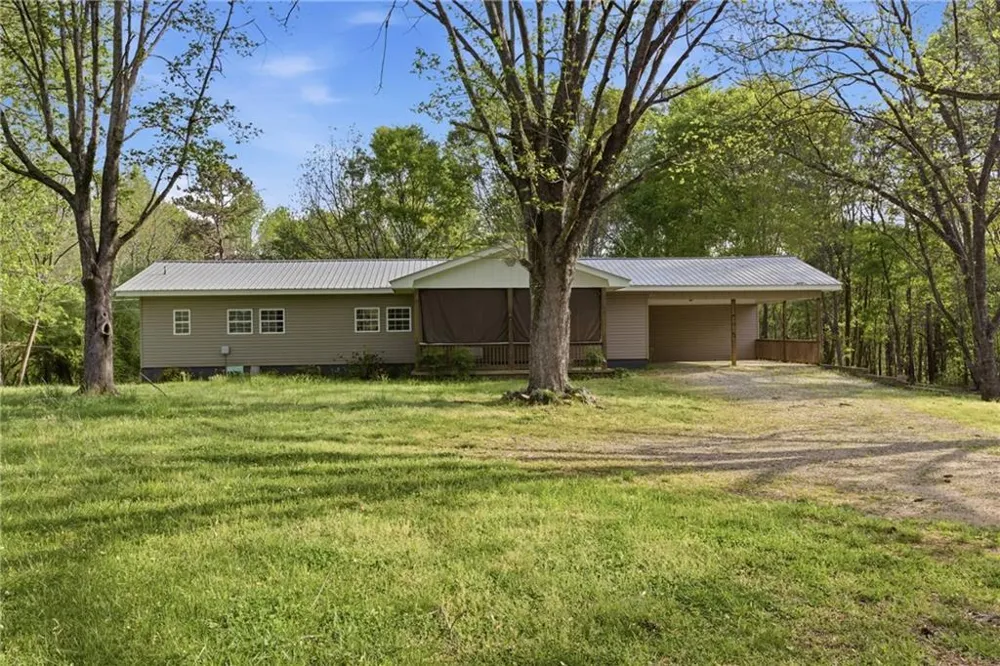 6668 Belton Bridge Road Lula, GA 30554