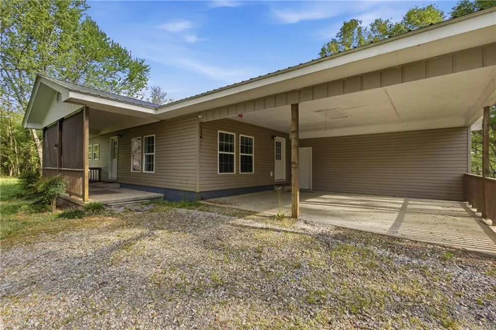 6668 Belton Bridge Road Lula, GA 30554