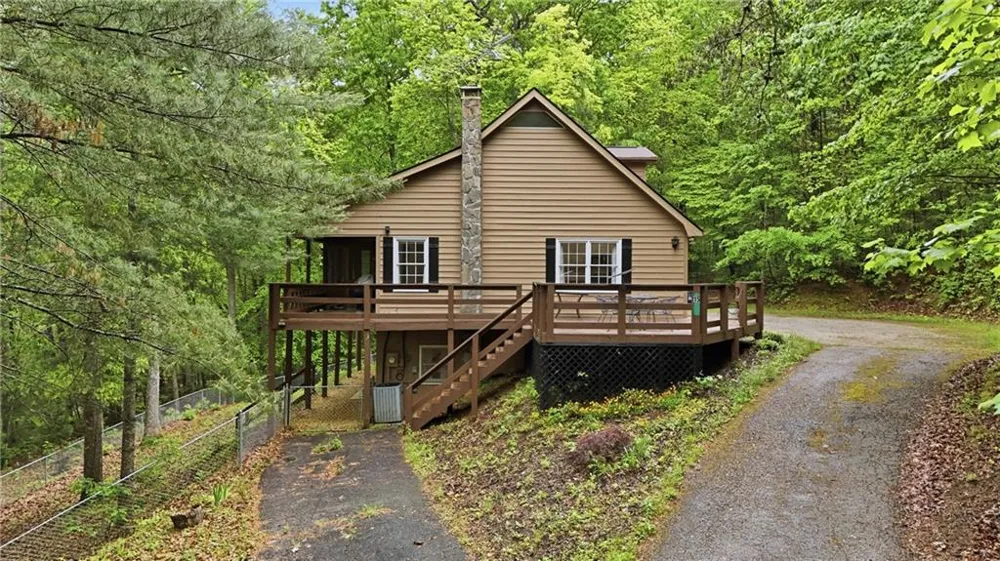 15 Mississippi Lane Tiger, GA 30576