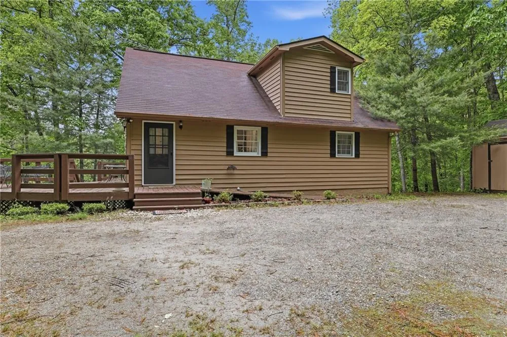15 Mississippi Lane Tiger, GA 30576