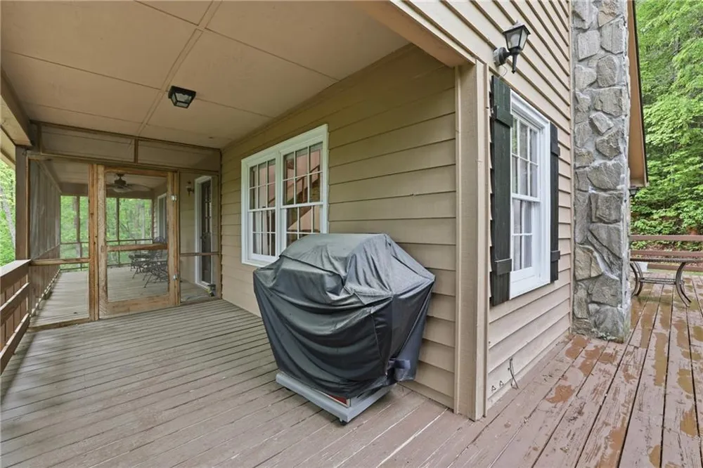15 Mississippi Lane Tiger, GA 30576