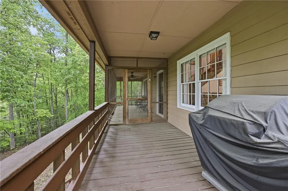 15 Mississippi Lane Tiger, GA 30576