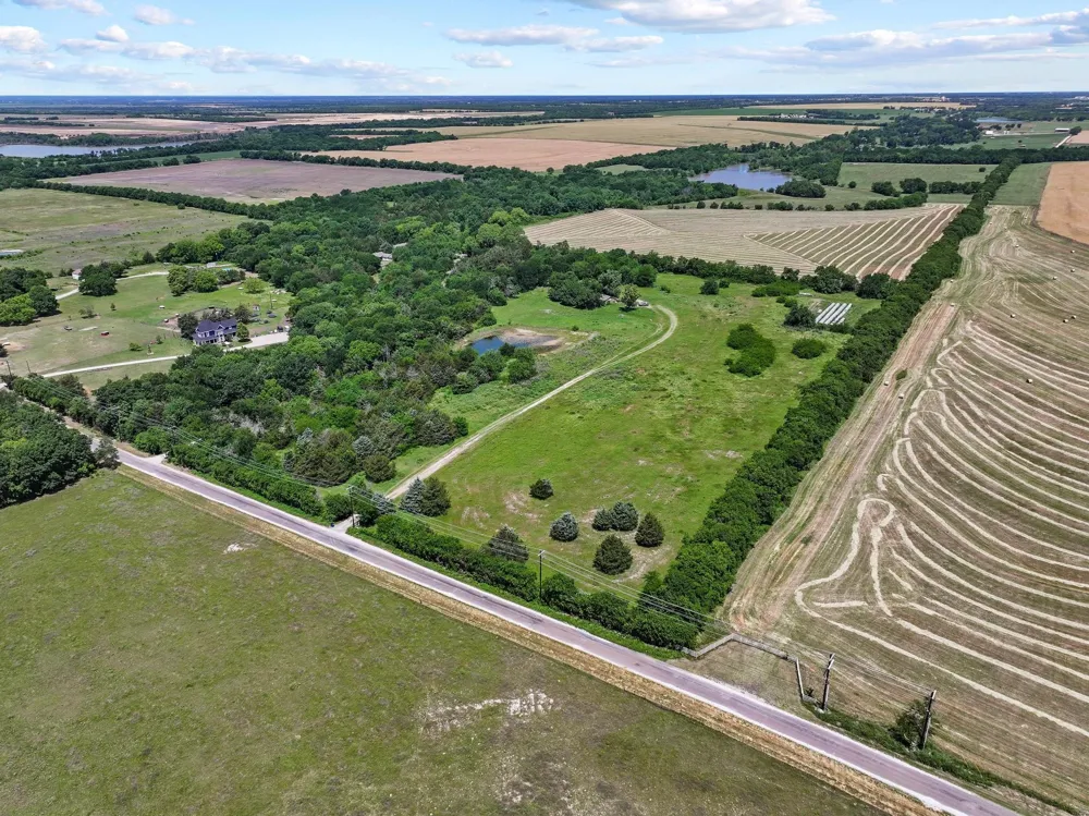 747 Vineyard Road Gunter, TX 75058