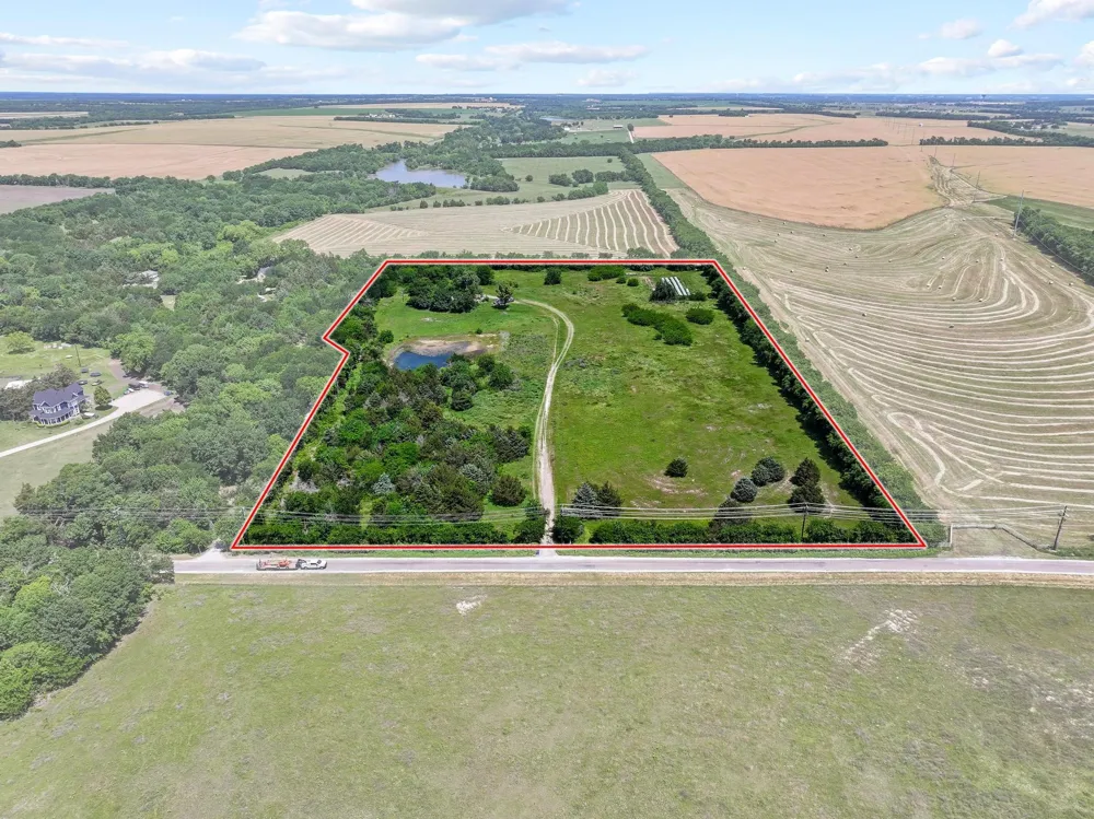 747 Vineyard Road Gunter, TX 75058