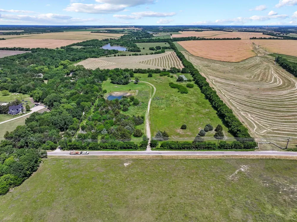 747 Vineyard Road Gunter, TX 75058