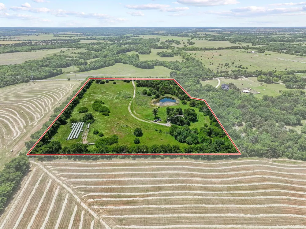 747 Vineyard Road Gunter, TX 75058