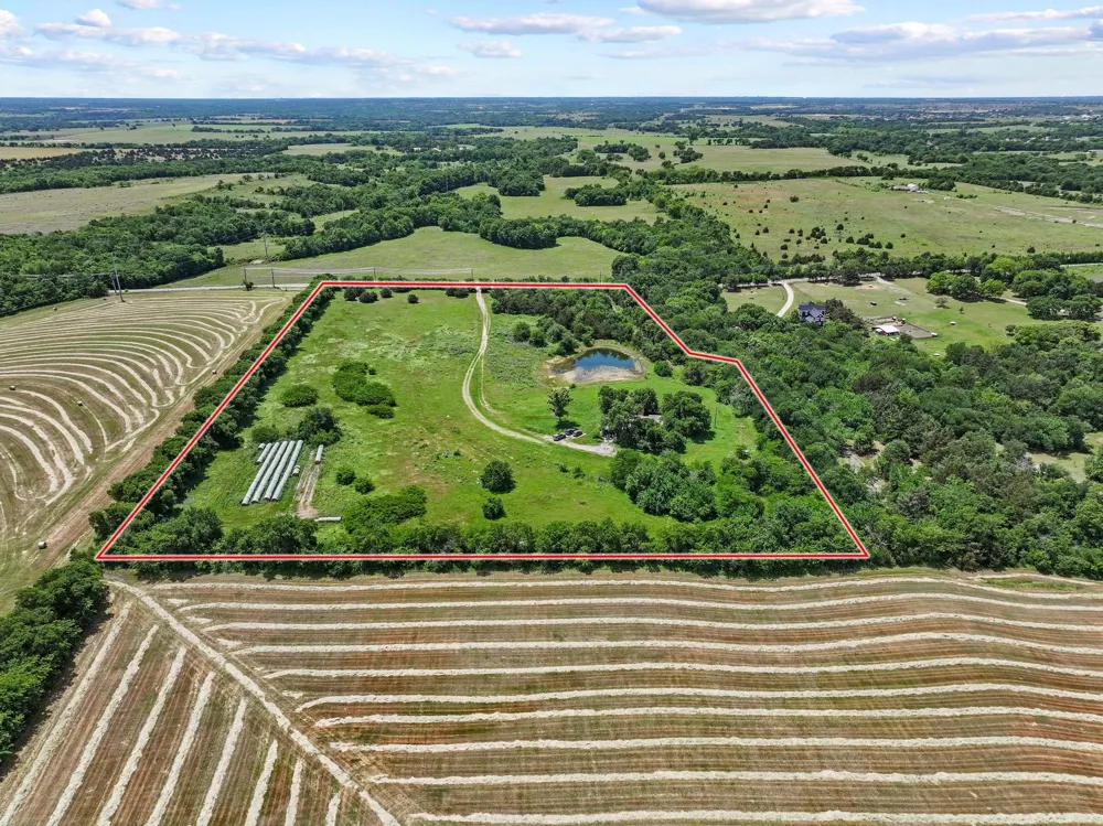 747 Vineyard Road Gunter, TX 75058