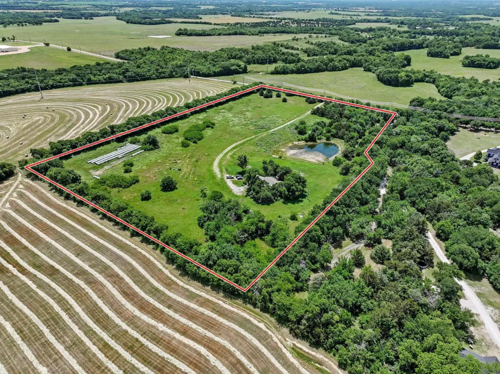 747 Vineyard Road Gunter, TX 75058