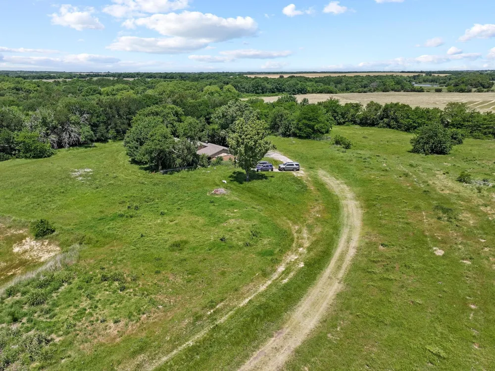 747 Vineyard Road Gunter, TX 75058