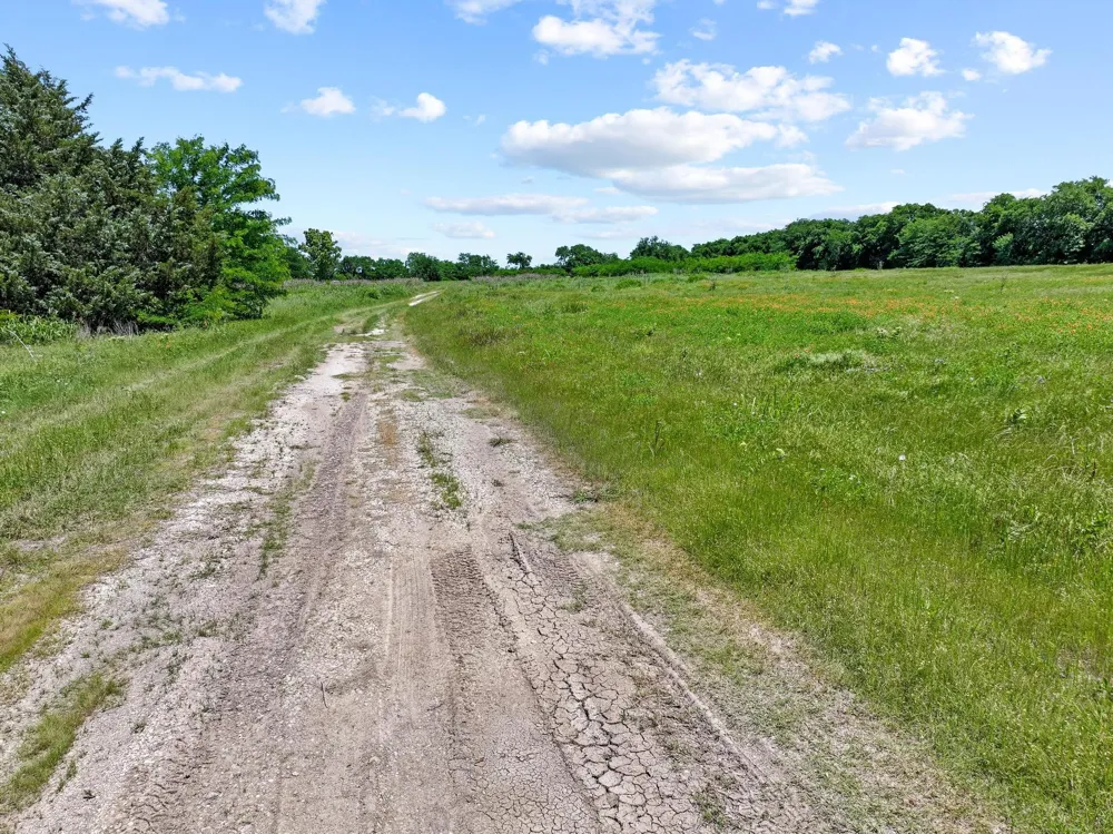 747 Vineyard Road Gunter, TX 75058