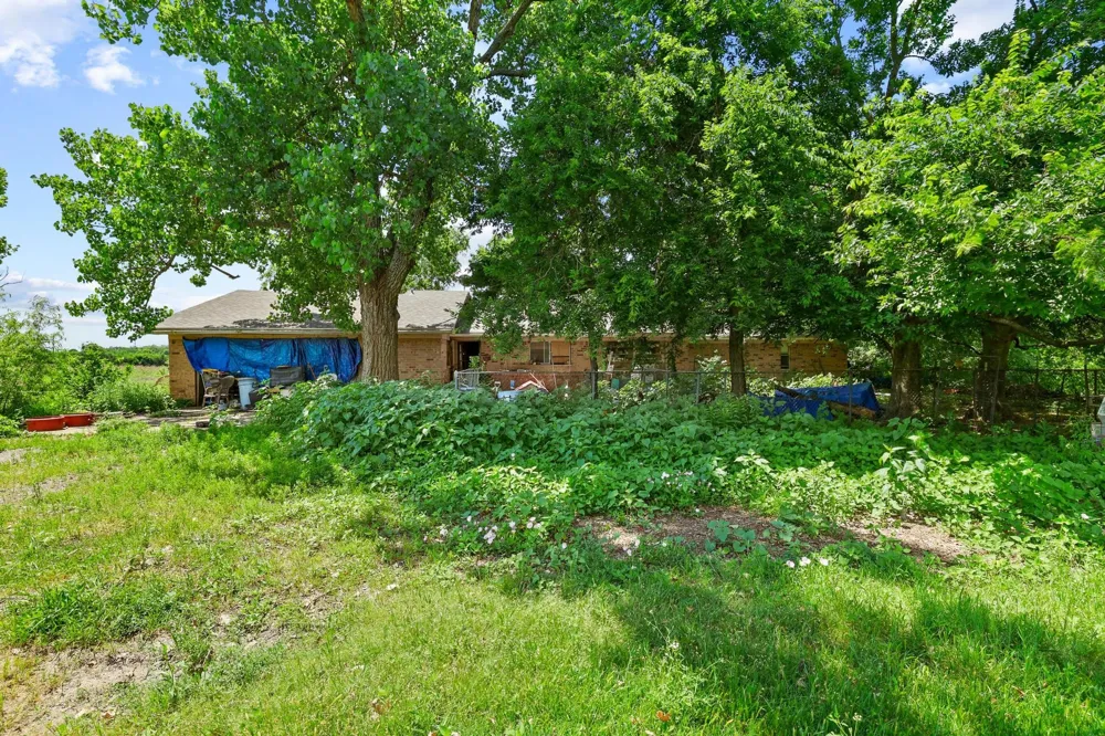 747 Vineyard Road Gunter, TX 75058