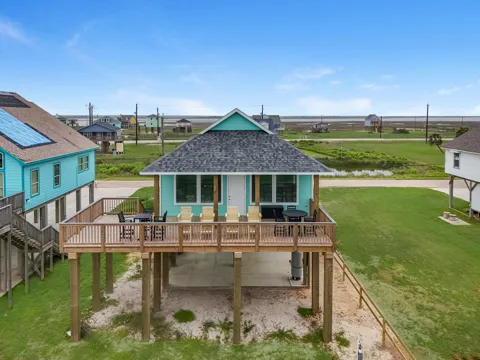 4723 Bluewater Drive