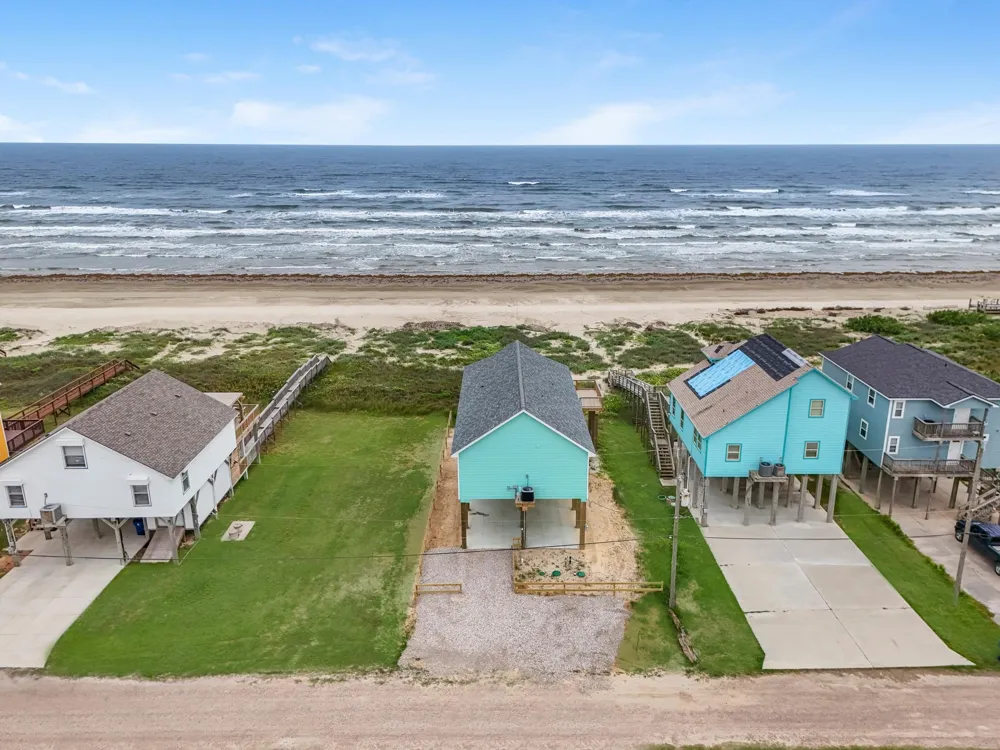 4723 Bluewater Drive Freeport, TX 77541