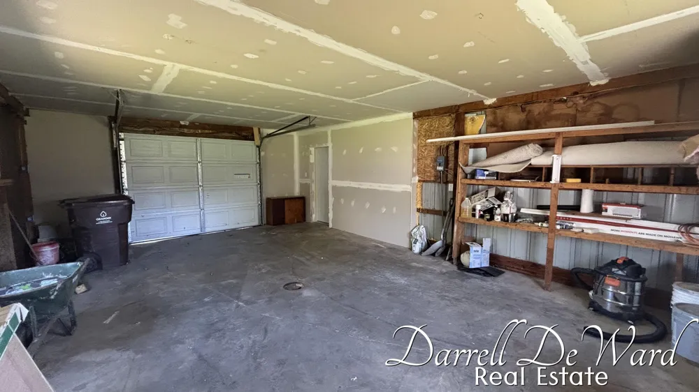 8425 Holland Road Six Lakes, MI 48886