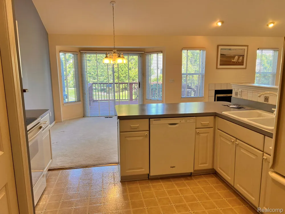 2078 W Ridge Drive #21 Davison City, MI 48423