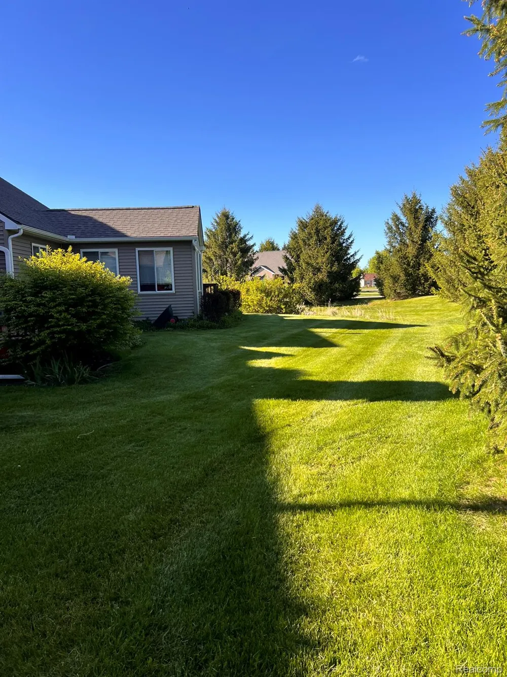 2078 W Ridge Drive #21 Davison City, MI 48423