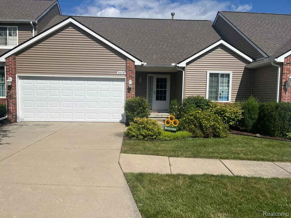 2078 W Ridge Drive #21 Davison City, MI 48423