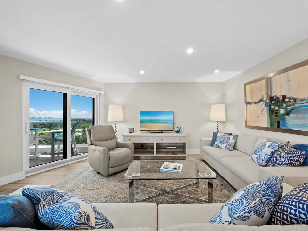 1050 LONGBOAT CLUB ROAD #903 Longboat Key, FL 34228