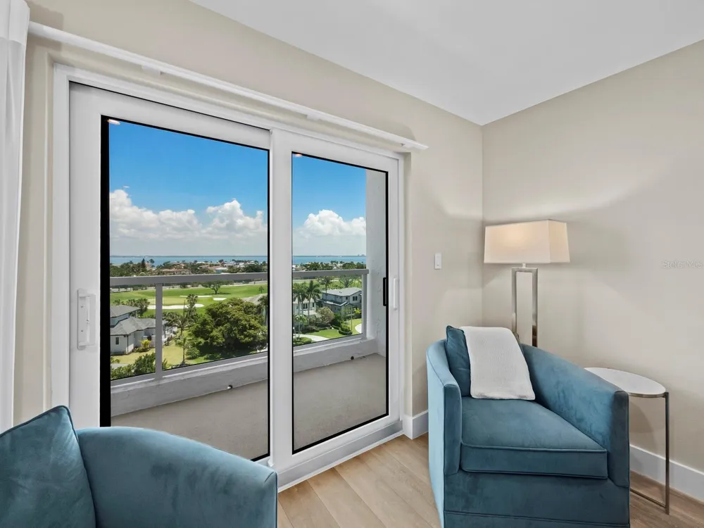1050 LONGBOAT CLUB ROAD #903 Longboat Key, FL 34228