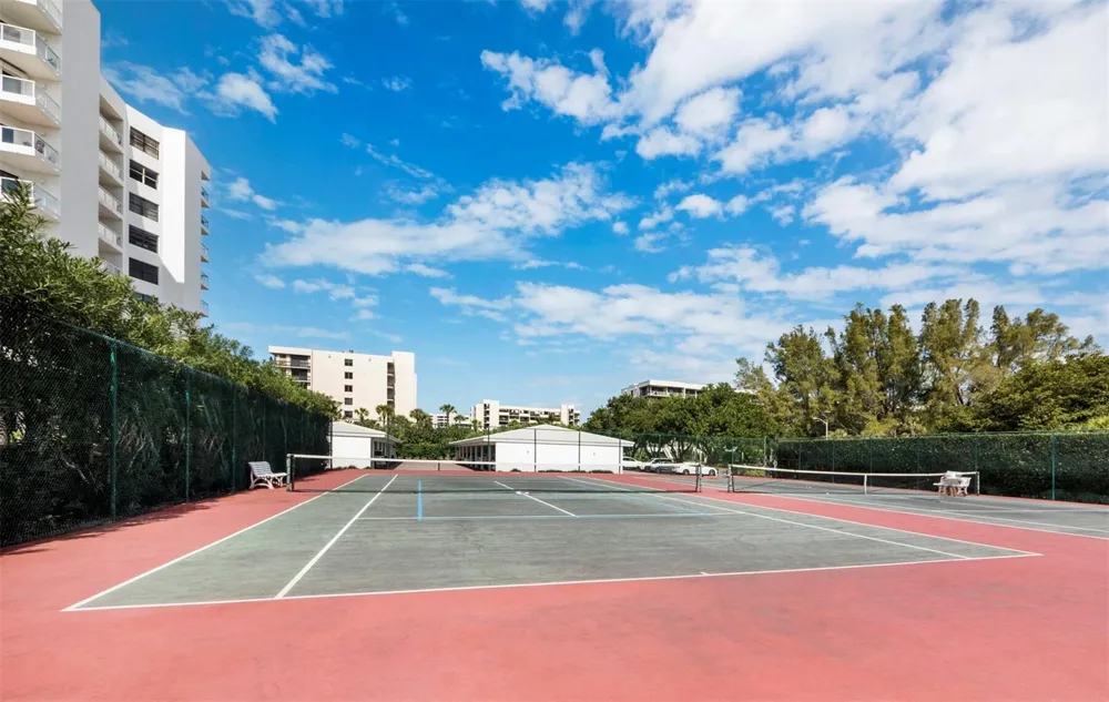 1050 LONGBOAT CLUB ROAD #903 Longboat Key, FL 34228