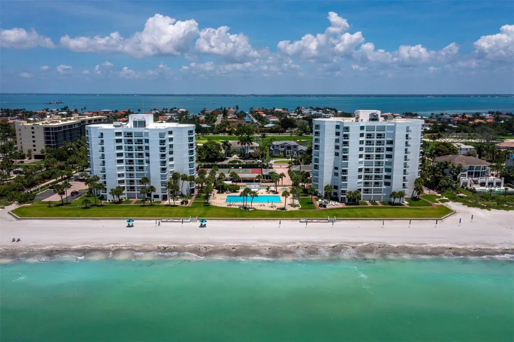1050 LONGBOAT CLUB ROAD #903 Longboat Key, FL 34228