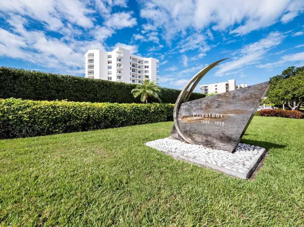1050 LONGBOAT CLUB ROAD #903 Longboat Key, FL 34228