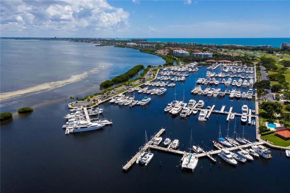 1050 LONGBOAT CLUB ROAD #903 Longboat Key, FL 34228
