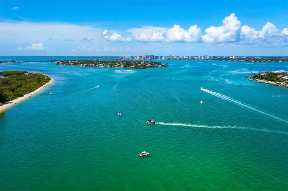 1050 LONGBOAT CLUB ROAD #903 Longboat Key, FL 34228