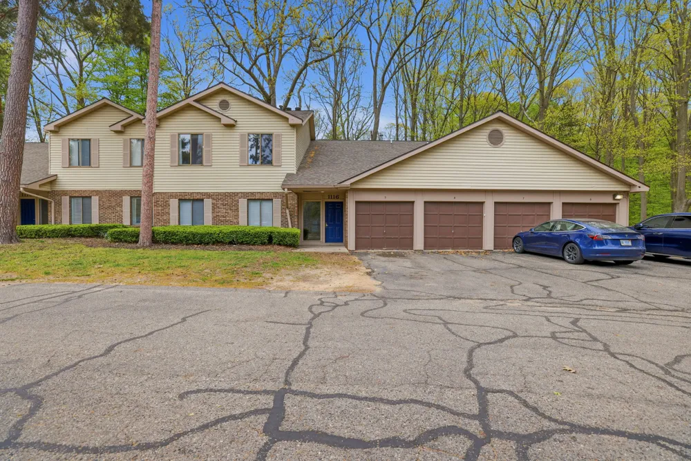 1116 Ambertrace Lane #7 Park Township, MI 49424