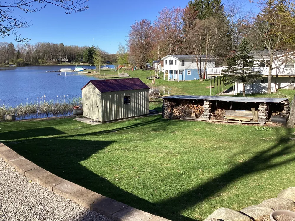 304 Eastland Drive Rose Lake Township, MI 49655