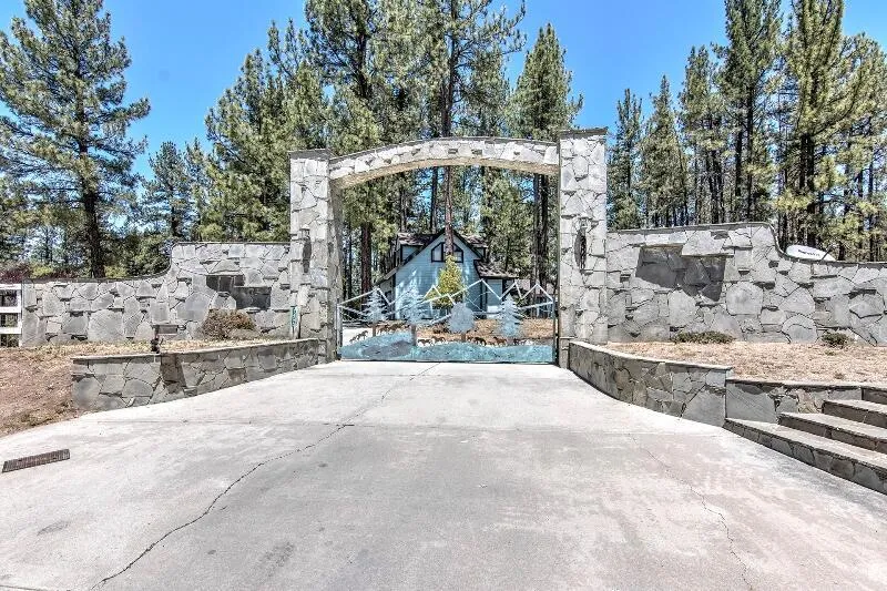 35290 Butterfly Peak Road Mountain Center, CA 92561