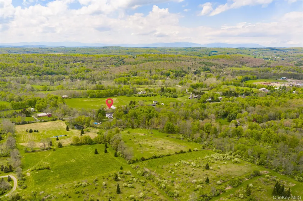 5548 Route 82 Clinton Corners, NY 12514