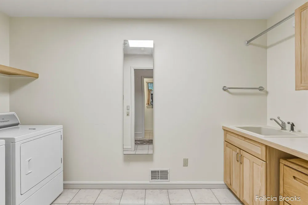 275 W Brogan Road Hastings, MI 49058