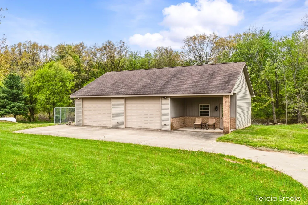 275 W Brogan Road Hastings, MI 49058